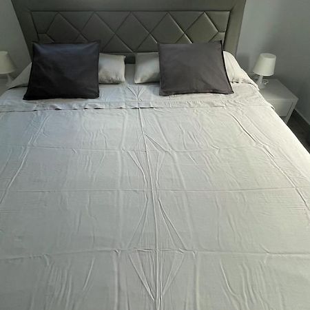 Apartamento Whitehouse Boulevard, Close To Mambo Beach And City Centre Willemstad Exterior foto
