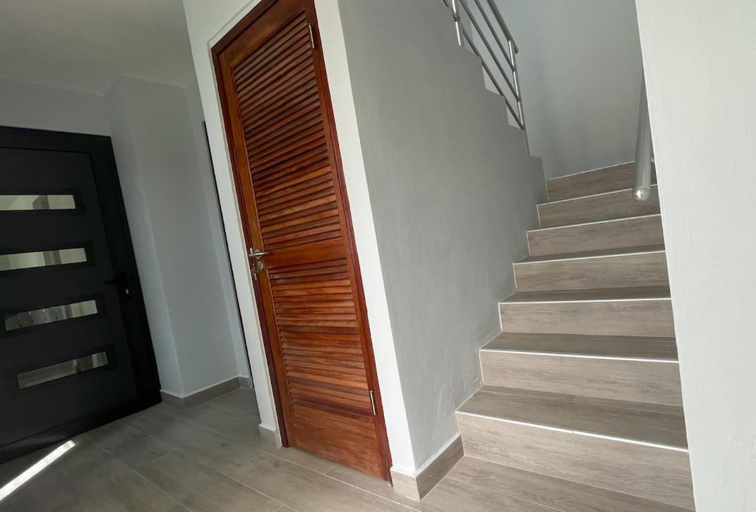 Apartamento Whitehouse Boulevard, Close To Mambo Beach And City Centre Willemstad Exterior foto