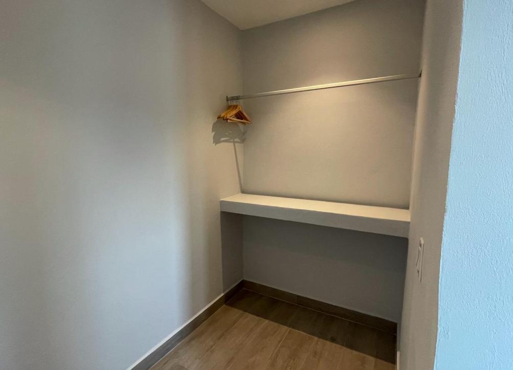 Apartamento Whitehouse Boulevard, Close To Mambo Beach And City Centre Willemstad Exterior foto