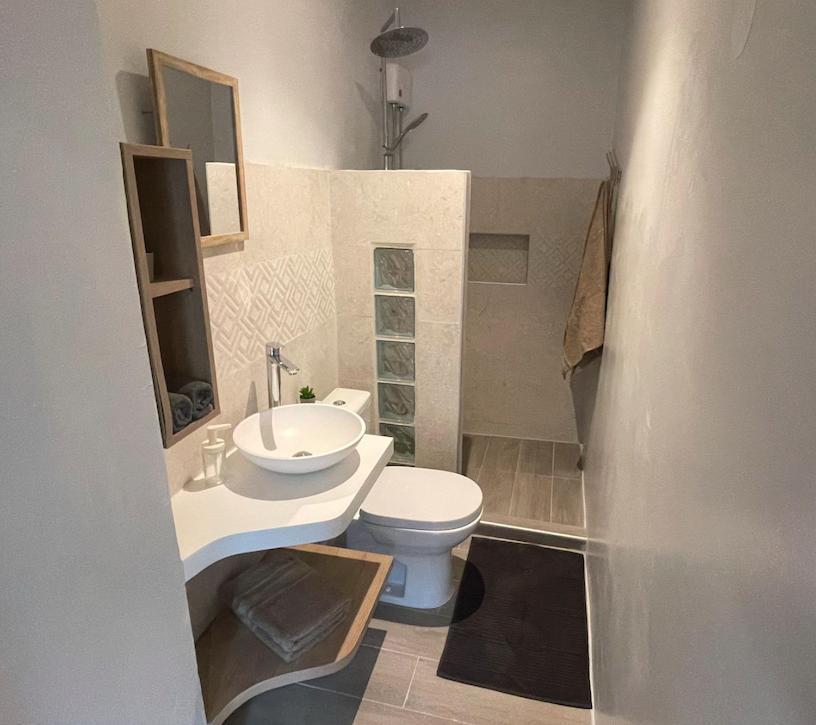 Apartamento Whitehouse Boulevard, Close To Mambo Beach And City Centre Willemstad Exterior foto